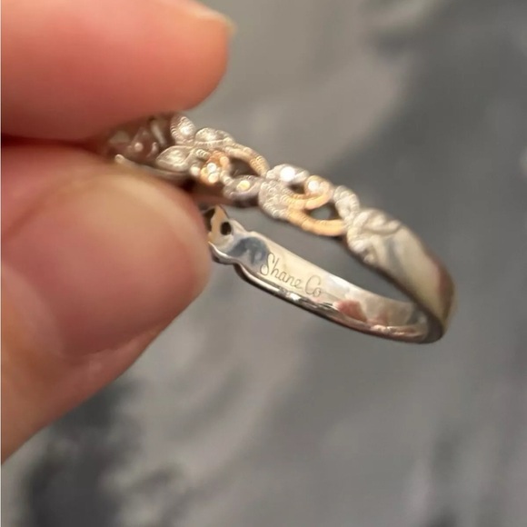 Shane Co. Solid 14K gold .83ct natural round diamond ladies Engagement Ring - Picture 5 of 9